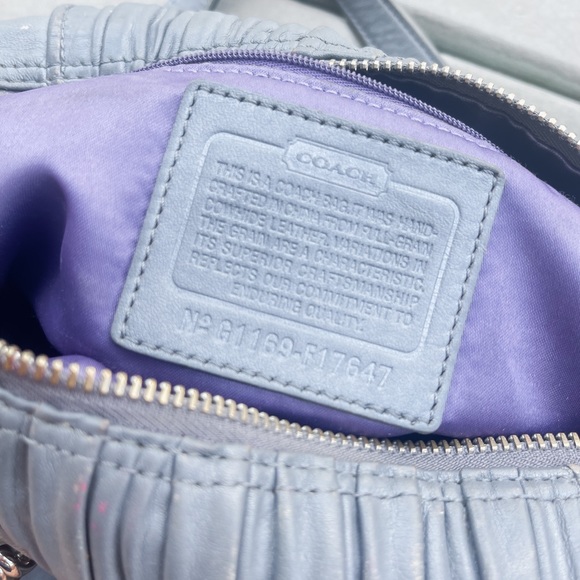 Authentic Gorgeous grey Coach handbag. - Picture 5 of 6